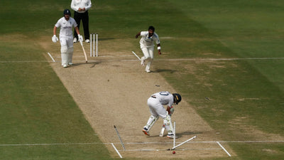 How to bowl the perfect yorker while bowling in cricket?